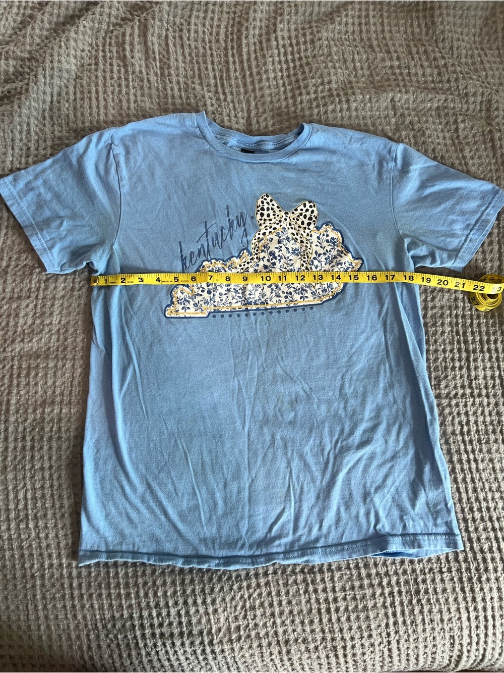 UK Kentucky Blue Bow Aesthetic Tee - Size M - UK Game Day Perfect 💙 - Picture 3 of 8